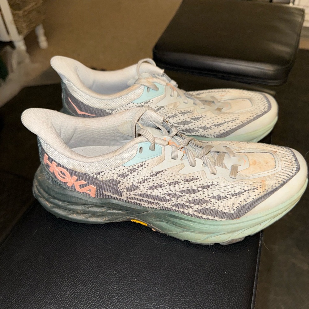 Hoka Speedgoat 5 women’s 8.5